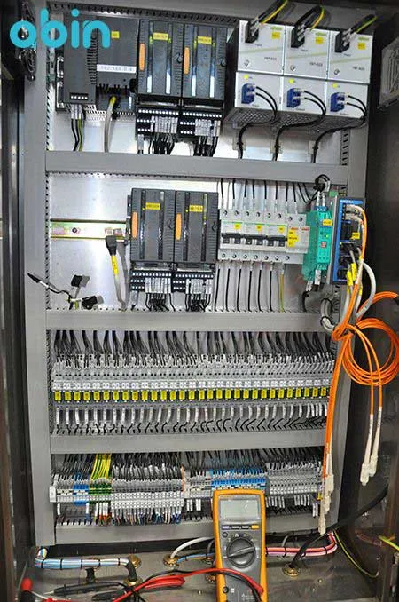 تابلو برق و PLC دستگاه تصفیه آب دریایی